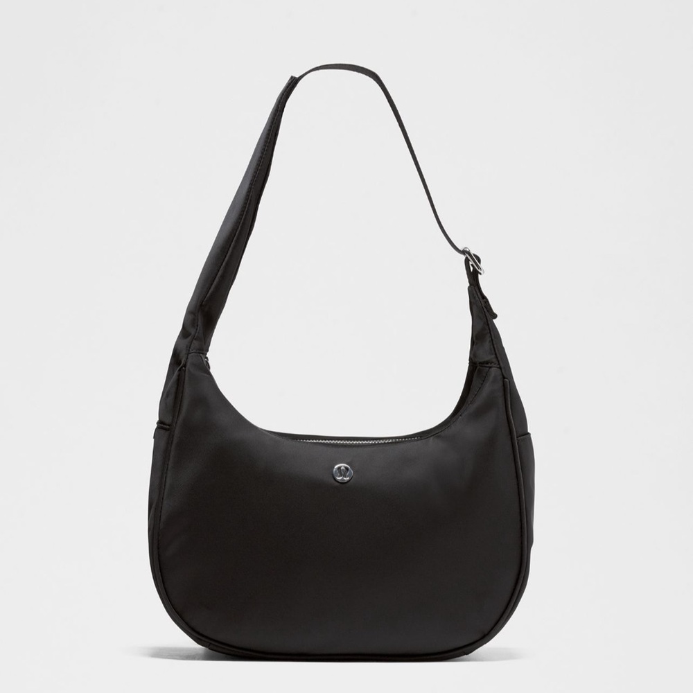 NWT Lululemon City Essentials Shoulder Bag 4L Black
